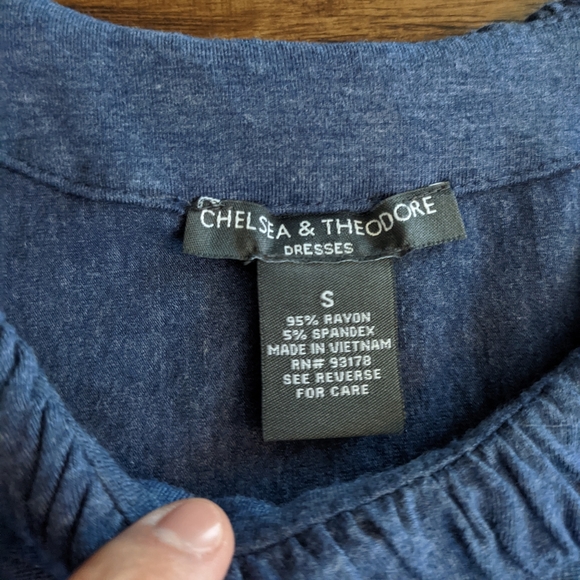 Chelsea and Theodore Dress with pockets - Picture 4 of 8